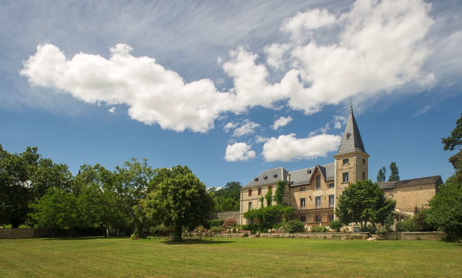 Propriété viticole à vendre de 60 HA - Vallée du Rhone - 355CDR - fr