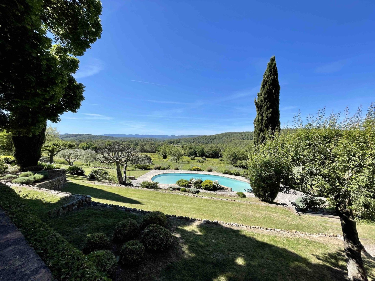Domaine viticole à vendre en Provence : Trouvez votre Vignoble - Vinea ...