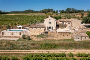 domaine viticole avec piscine